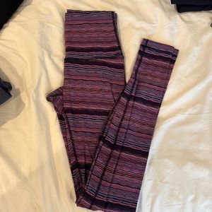 Lulu leggings! Size 6